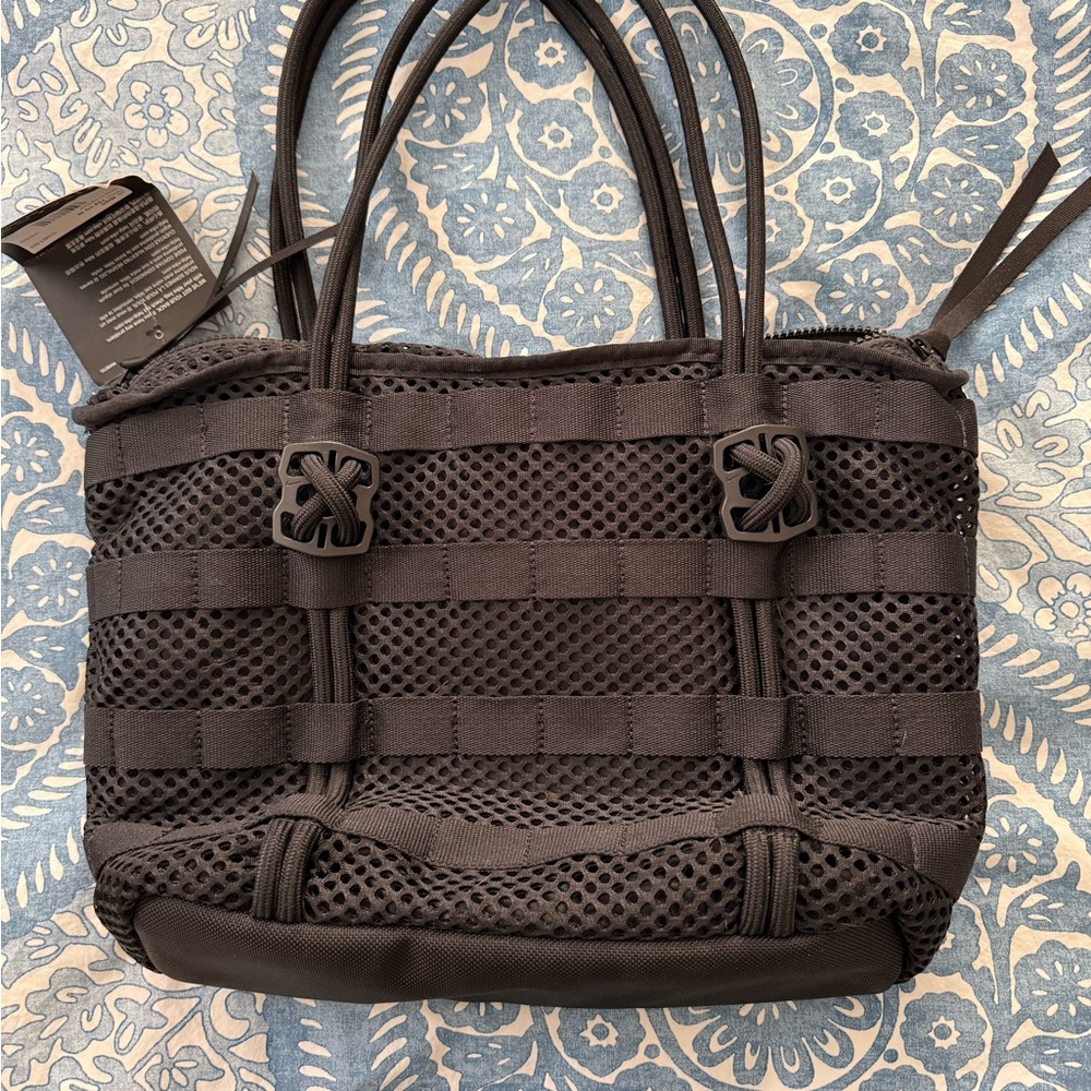 Nike Black Mesh Backpack - Picture 2 of 4